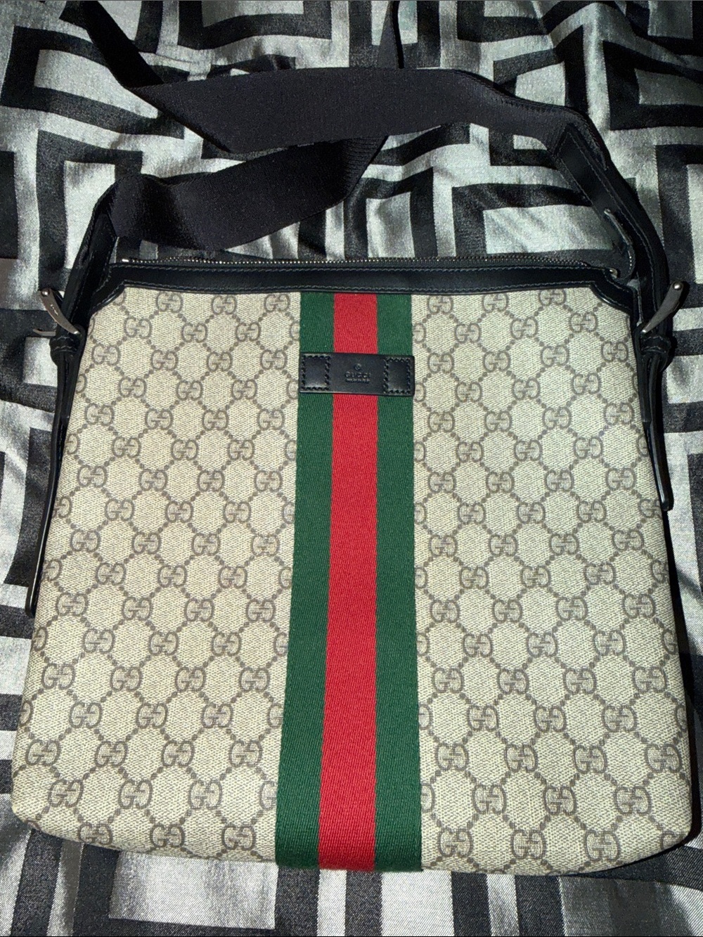 Gucci Beige GG Supreme Messenger Bag with Green-Red Web Stripe
